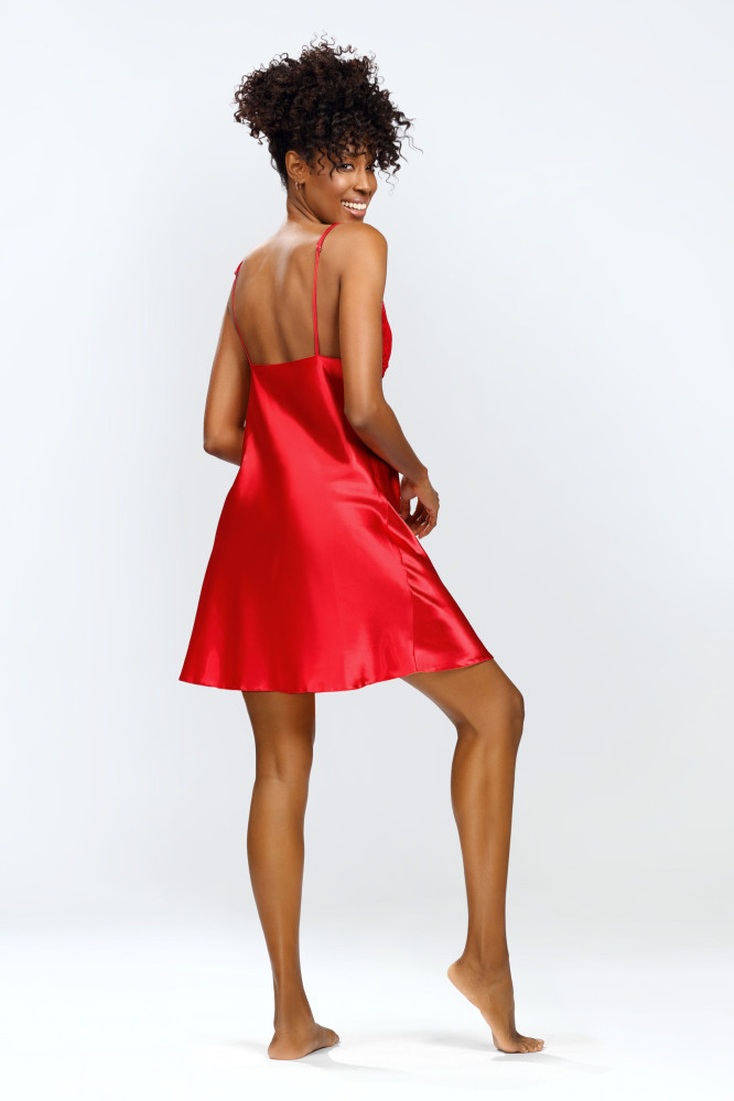 Naktinukai Neema Raudona