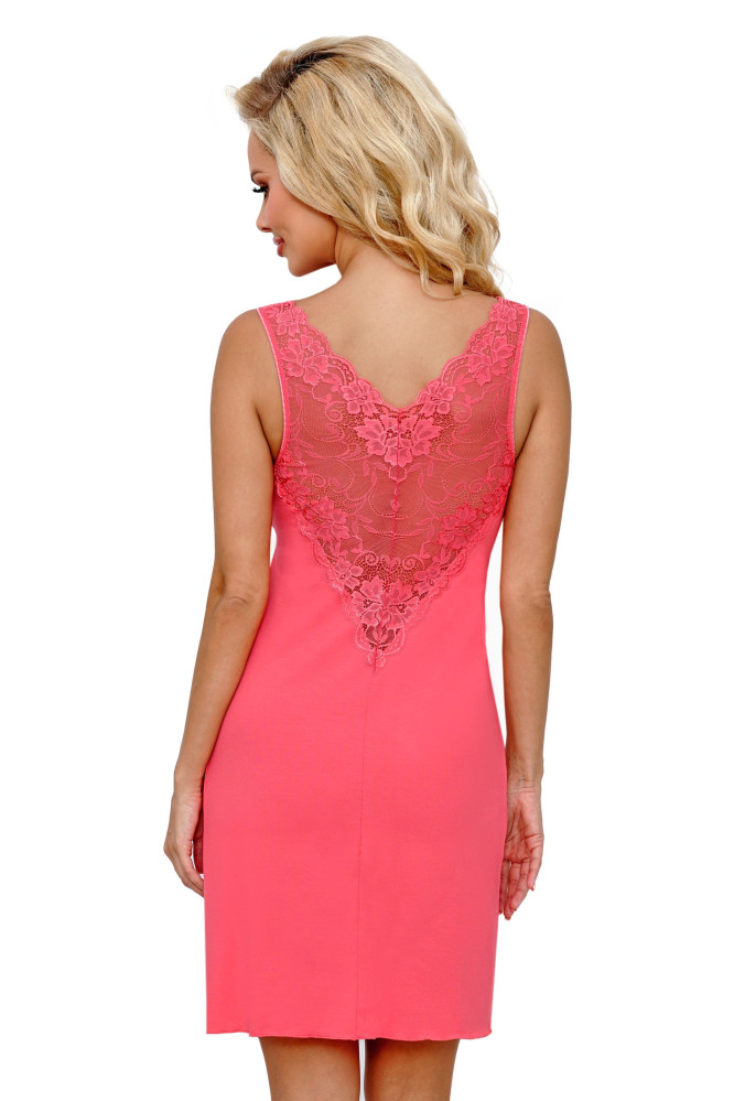 Naktinukai Kristina Coral