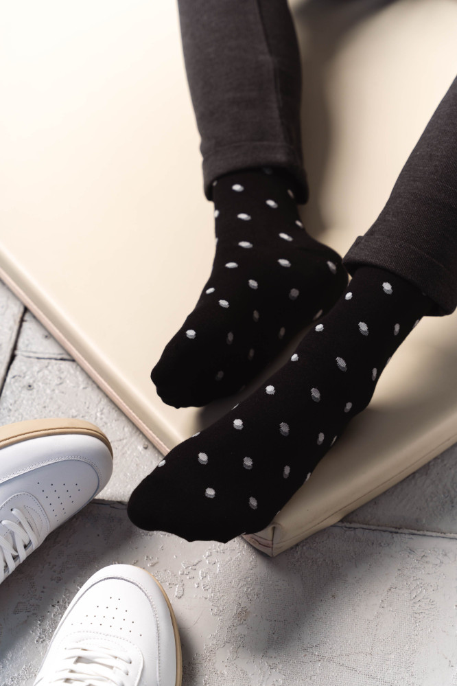 Kojinės 056-149 Juoda