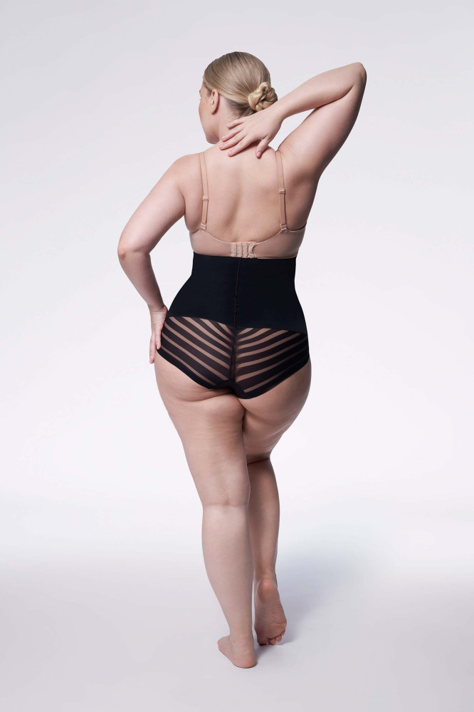 Kelnaitės Liekninančio efekto 141 (Aukšta talia) Juoda